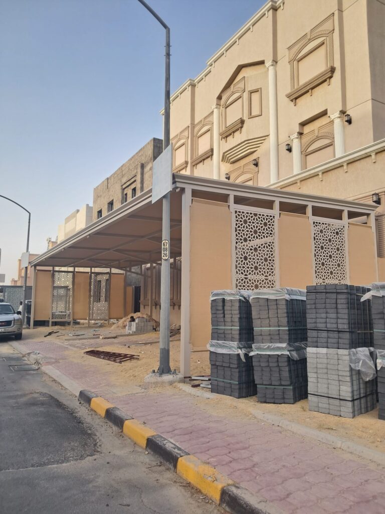 مظلات خزانات المياه في الكويت